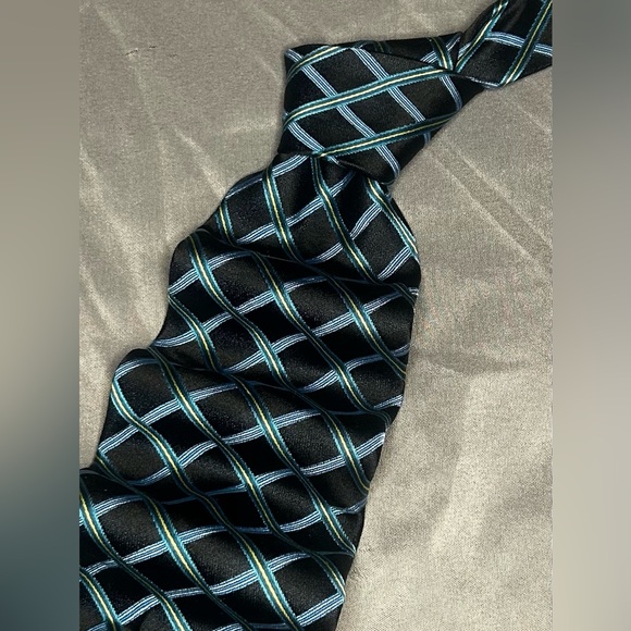 Barneys New York Other - Men’s Barneys New York Vintage Vtg 90s Blue White Geometric Silk Designer Tie
